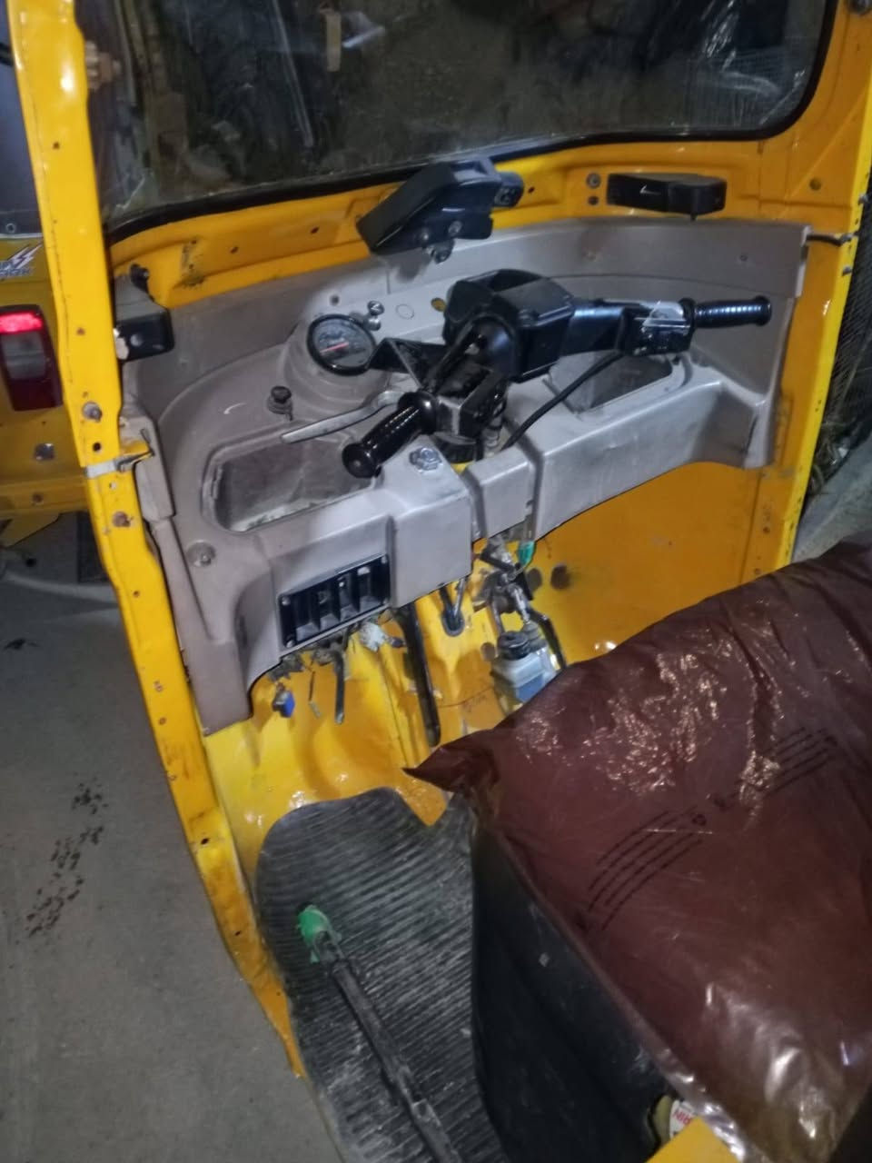 سلام عليكم تكتك مديل 2019مضلع معمرة دوس مرقم بغداد تحويل ثاني يوم مكان بغداد البلديات تواصل *********** سعرها 5900 وبيها مجال
