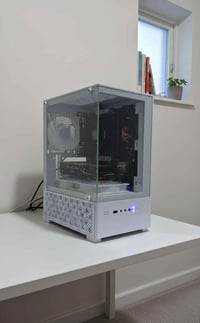 Ryzen 5 3600 • GTX 1660 سوبر • 16جيجا 3200