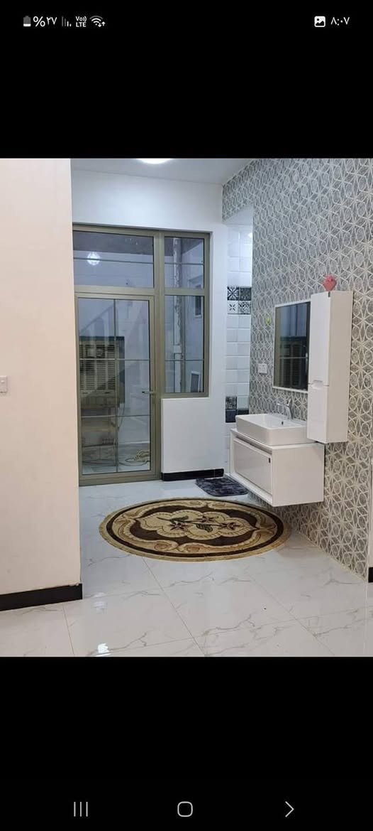 البيع بيت مساحته 150 طابقين بناء حديث  بناء طابوك احمر منطقه 7نيسان قرب جامع خديجه طابو صرف (***********)
