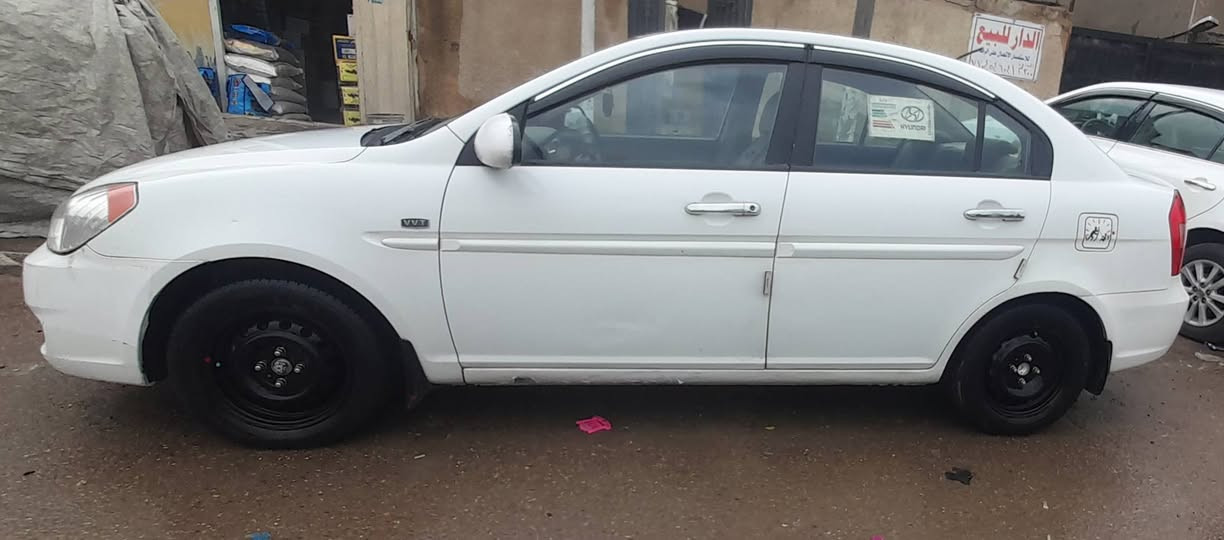 اكسنت 2009 خليجي.
🟩🟩
مواصفات الاعتيادية
رقم جديد تحويل ثاني يوم
سياره جديد بحاله الزيرو بيها صبغ بسيط بهلال الجاملغ موضح بالصور  ومكينه بيها بخار والجاملغ الامامي مصبوغ سعرها معقول وبالعافيه على الياخذها .
-----------------------
مكان السياره بغداد شارع ركن الابيض.
----------------------
رقم صاحب السياره 
***********
---------------------
سعر السياره 87ورقه وبيها مجال 
----------------------
