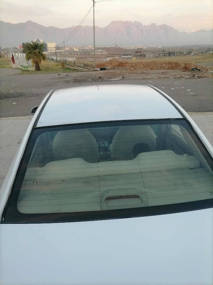 ئاڤانتی 2008  ///    ***********
بڕاوەی دوبەی
تۆماتیک
کارەبایی
تەبرید گەرم و سارد
گێڕ و مەکینە بەشەرت
پێش و پشتی کەپسە دەعمی نیە
کامل جایز کراوە و بێ مەسرەفە
سەقفی وەك شووشەیە
دەعامی بۆدەعامی بەشەرت .

نرخی      //    49 مەجال
بۆ پەیوەندی    //    ***********
 تیلگرام وتساپ رانية, السليمانية
