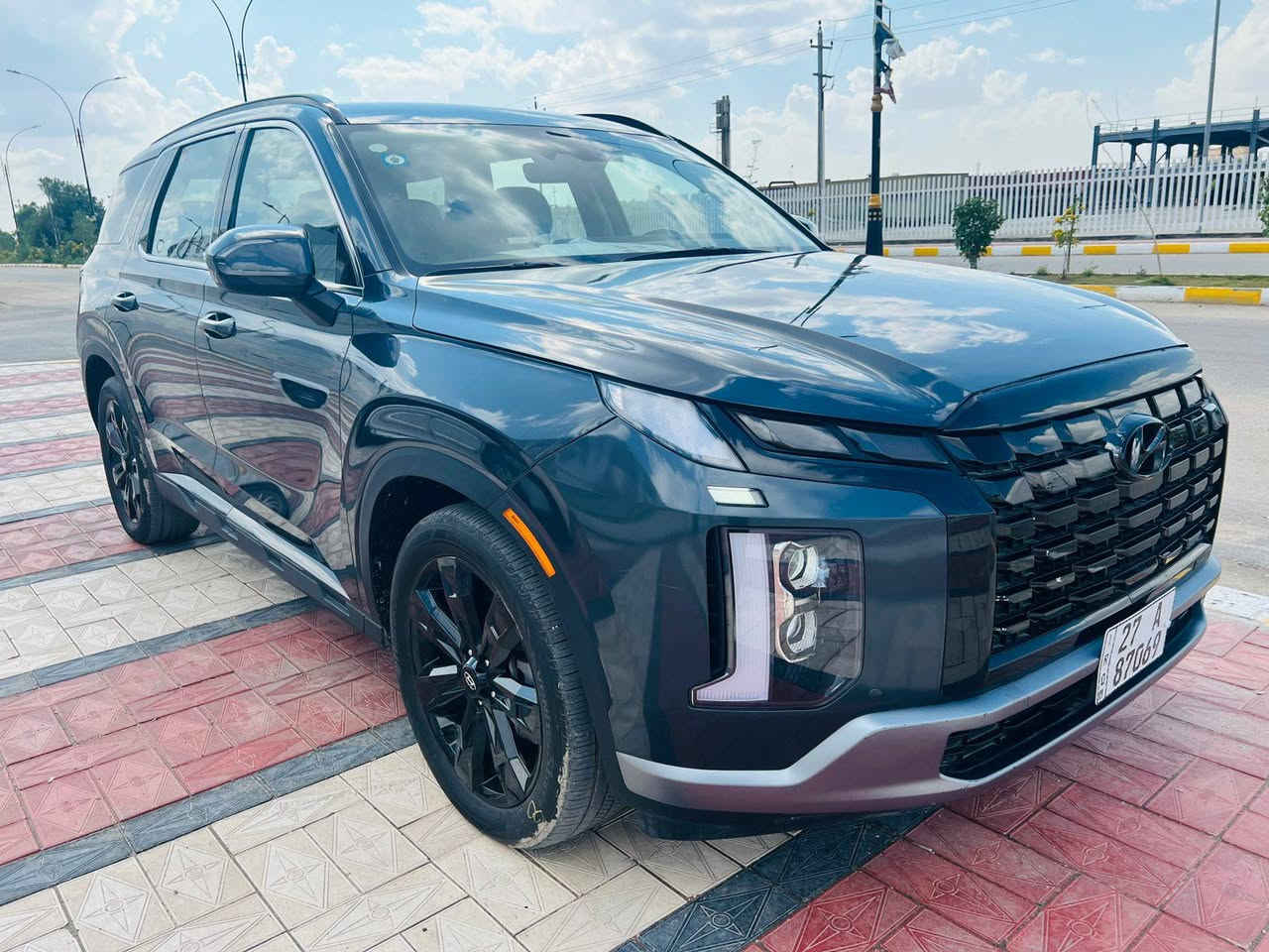 هونداي باليسايد2024 لمتتد  فول 1/1
رقم ذي قار شهداء
 
1 - 
2 - العداد  / 42000 ميل
3 - الرقم / ذي قار 
4-  شاشة عرض(داتا شو)
5- المحرك   v6    3.8 
6- بصمة تشغيل + بصمة ابواب 
7- ويل كب حجم ٢٠ 
8-  فتحة سقف عدد 1
9- سماعات هارمن كاردن عدد ١٦
10- رادار امامي  + خلفي 
11- حساسات امامي + خلفي 
12-  كامرات عدد  360 درجة 
13- كشنات امامي خزن ميموري 
14-  كشنات كهربائي تدفئة وتبريد
15- كشنات جلد  
16- جنطه كهرباء 
17- بردات جانبية
18- تبريد مركزي امامي + خلفي منفصل التحكم
19-تحكم ستيرن + شفتات
21- مرايا هيتر + تعتيم 
22- صندوق كهربائي شفط + اربع وضعيات فتح صندوق
23 - وضعيات قيادة  (٥)
24- ويل كب حجم  ٢٠ 
25- اوتو هولد + نقطة عمياء 
26- سايد بريك بصمة + مثبت سرعة
27- شحن لاسلكي 
28 - إشارات بالمرايا  + إشارات جانبيه
29 - اوتو بريك 
30 - تحديد مسار
31 -شاشة ديجتال كبيرة
32 -تشغيل عن بعد .
33 - خزن مقاعد الاماميه
34 - دفع رباعي
35 - نظام مانع انزلاق 
36 - نظام نزول منحدرات 
37 -كشنات Vip منفصل 
 والكثير من المواصفات لم تذكر بعد .
 
الضرر دعاميه مبدل اصليه نفس الون 

السعر 275 ورقه  
الاستفسار ع الارقم ***********
العنوان ،ذي قار
