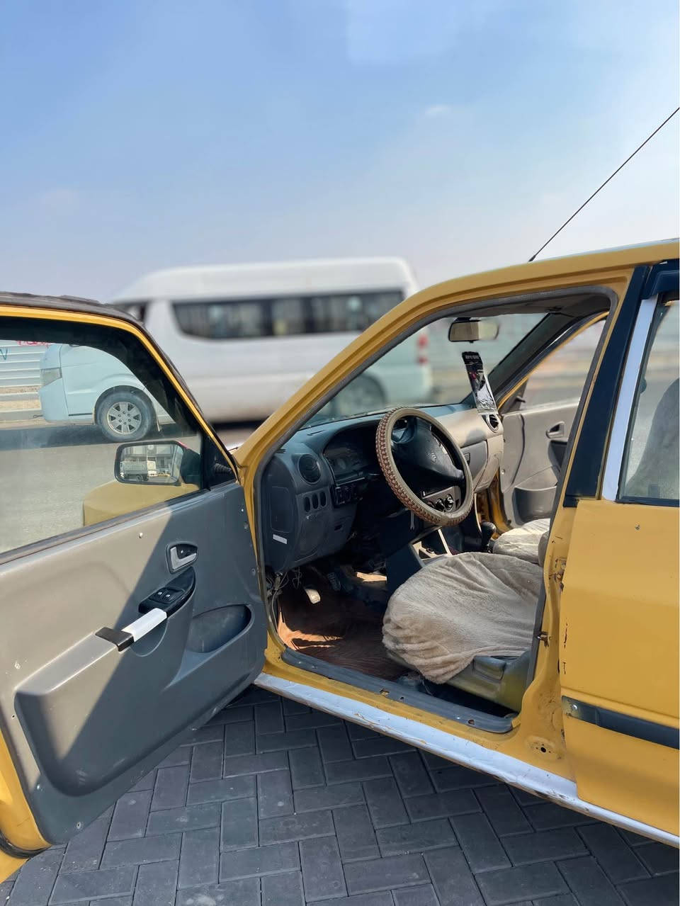 سلام وعليكم سايبا مديل 13 راعيها موجود شرط التحويل مكينه نضيفه كشر انضف من الصور سنويه منتهيه من 2023 سياره مشيها يخبل كيرها ومحركها جديد كهربائيات كلها شغاله حداديه الماميه فقط تعبانه يرادلها درايم شفتات ولعابات هيه وغرامات عل مكان السياره بصره القديمه رايدها ب19وبيها مجال كلش بصيط  للتواصل شريحه لو وتساب *********** البصرة, العراق
