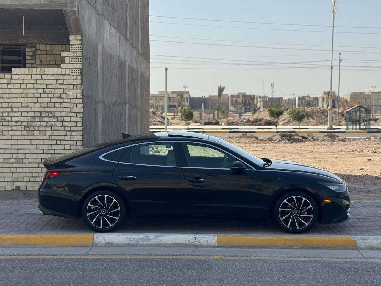 سوناته موديل 2021وارد امريكي حادثه جاملغ فقط بدون دواخل بيه قطعتين كلير فقط وباقي سياره كفاله من ضربه وتبديل صبق سعره 148 وبيه مجال رقم هاتف ***********موصفات سياره لمتدد واحد على واحد بنيرامه بصمه ابواب بصمه تشقيل شاشه كبيره رادارات امامي وخلفي وجاني خمس كامره تشقيل عن بعد كشنات جلد كشنات كهربائي كشنات ترحيب تدفئه تبريد كشنات تبريد قطعتين قيادة ذاتيه مثبت سرعه تحذير تصادم ومانع انزلاق مكان سياره كربلاء مكلف بل نشر
