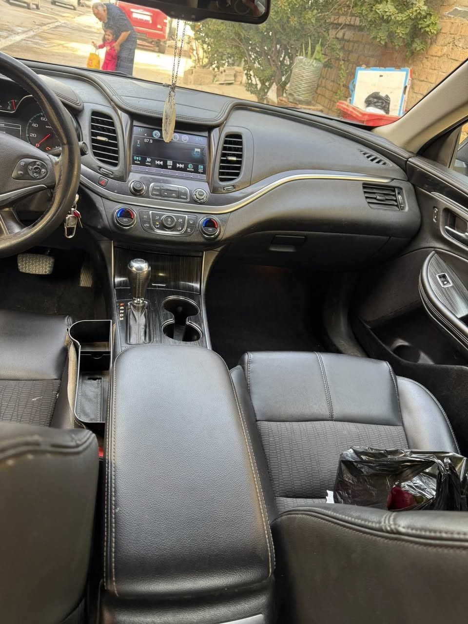 امبالا 2017 ماشية 111 ميل السنوية جديدة باسمي محرك 6 سلندر قطعتين صبغ جاملغ السائق والجاملغ الخلفي اضافة 4 قطع كلير امريكا السيارة صارلها ثلاث سنين عندي ومال جناي يعني معتني بيها اهوايه من كل النواحي محرك وكير بلادي بشرط بدون اي نواقص سعرها 120 وهذا رقمي ***********
الجاد بالشراء يخابر ويتدلل ويشلع عيوني 
والي مايعجبه يكدر يتجاوز الموضوع بالصلاة على محمد وال محمد  
🌹🌹🌹🌹🌹🌹🌹🌹🌹🌹🌹🌹🌹
