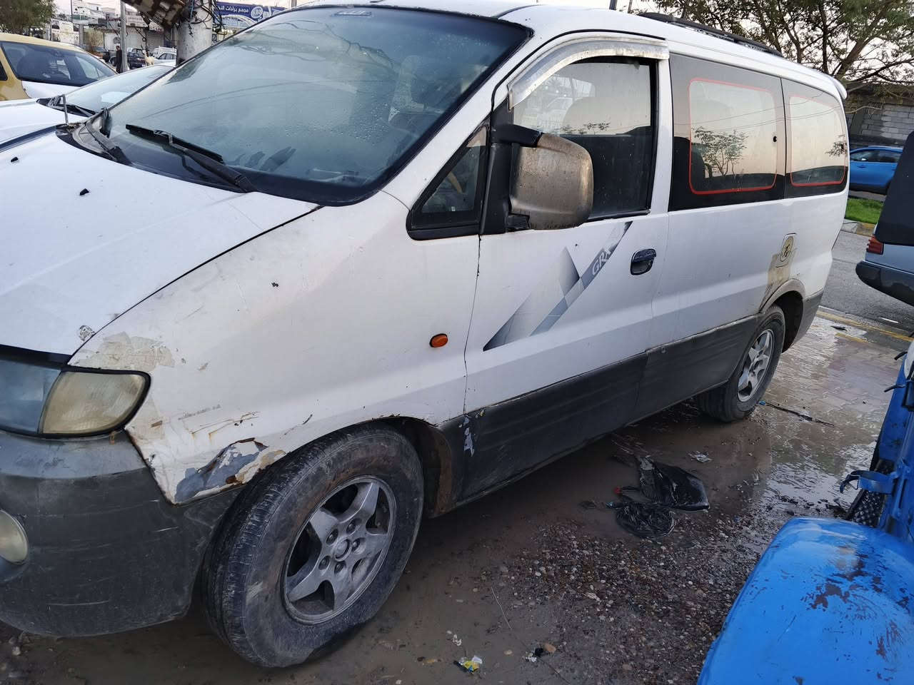 للبيع#
سيارة استاركس للبيع موديل 2000 رقم ديالى أجرة بشرط التحويل سنوية صاقطة بال 2019 السعر 42 الشاصي صفحه السكن معمر الوحة الخلفية مفقوده وبيها كتاب إبلاغ مكان السيارة جلولاء الاتصال بالرقم  ***********
