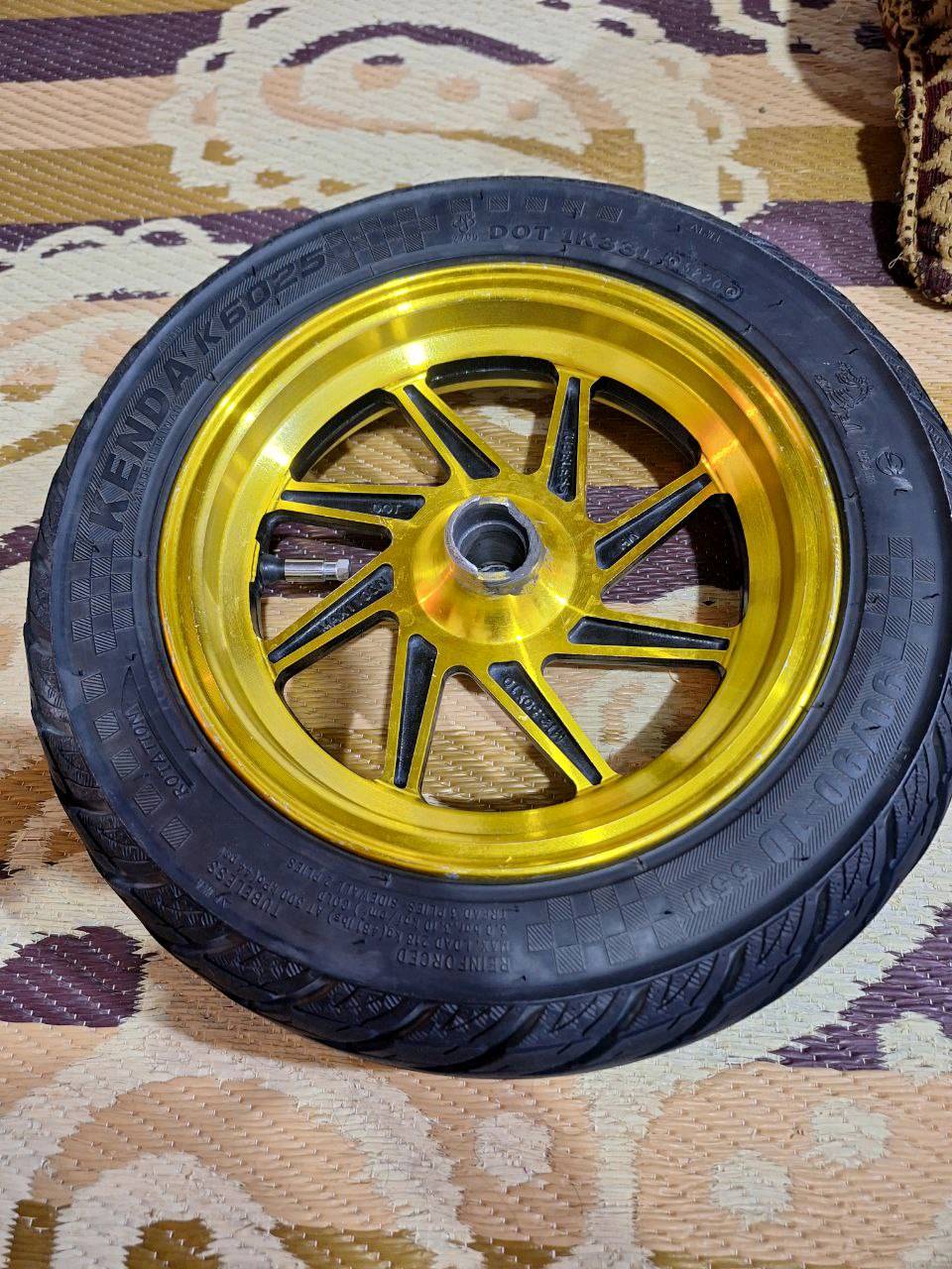 قطع تزويد ماكس 
تخم ويل رياضي ذهبي ماكس +تاير 
خلفي كامل كلشي ما بي جديدات 
أمامي فقط مكان حساس ما يصير  

صلنصه كاربون فايبر جديده كلش ستعمال اقل شهر 

دبل خلفي ماكس جديد 

عقل ابو نمر جديد ما مستعمل +
 يدات بانزين جديدات ما مستعمرات 

ماشه fs جديده عوزها صبغ بس 

ماشه جديده ماعرف مال شنو ما مستعمله  


شراي يجي خاص او شلعه كلهن ب 150 وبيهن مجال لل شراي  ////خاص