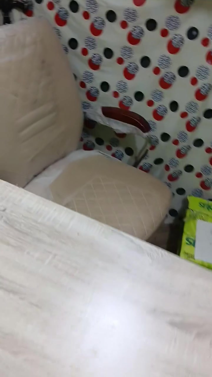 مكتب كامل للبيع
ميز وكرسي متحرك 
وكراسي اثنين ثابتات أخو الجديد 
سعر كامل 200 ألف قفل 

موجودات الولاية الحويش 
واذا تريد نوصلها الك 
وين ما تريد 
مراسلة الصفحة


**إذا كنت صاحب هذا الإعلان وتريد حذفه لأي سبب، رجاءا أرسل رسالة إلى الدعم الفني**