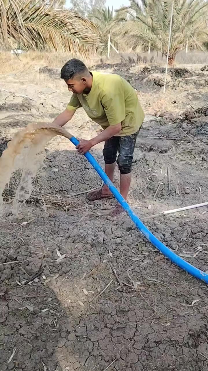 حفر الآبار وتعبيرات الشوارع *********** وحفر المنهولات وحفر الآبار المنزليه مناسب
