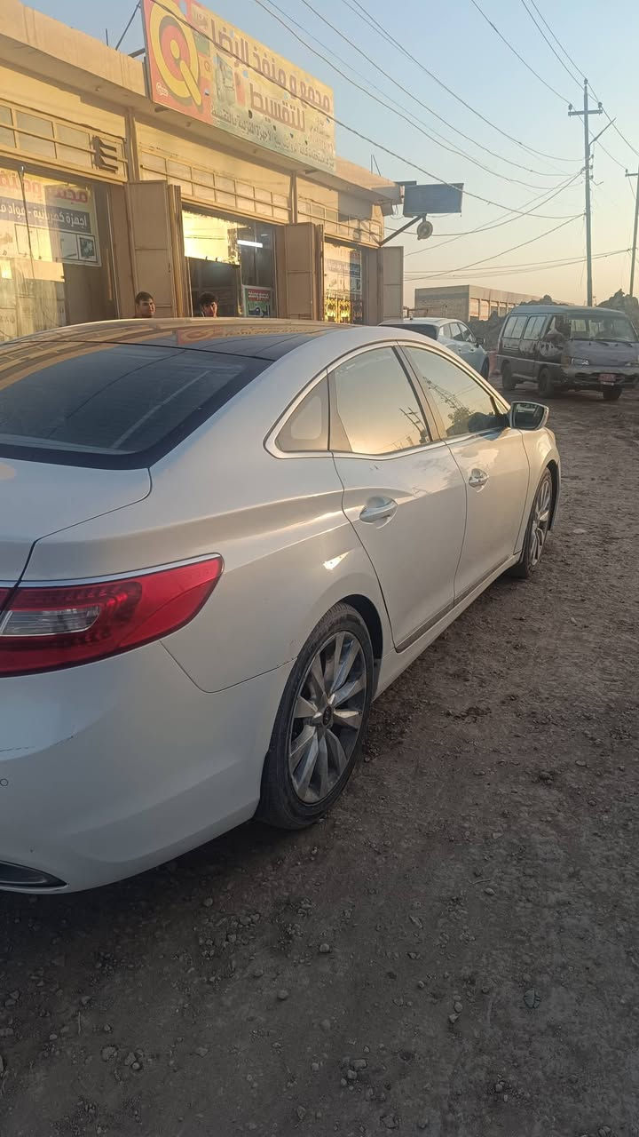 السلام عليكم
ازيرا خليجي موديل ٢٠١٤ فول مواصفات
مكفولة من الضربه والصبغ والتبديل 
 كير ومحرك وحدادية مكفولات 
تبريد قطعتين ثلج ❄️
بانوراما تحكمات ستيرن حساسات خلفيه بردات بلاديه 
مري شفط 
رقم بغداد بأسمي 
السعر ١٣٠ ورقه 
للاستفسار الاتصال ع الرقم ***********
مامتواجد ع النت
