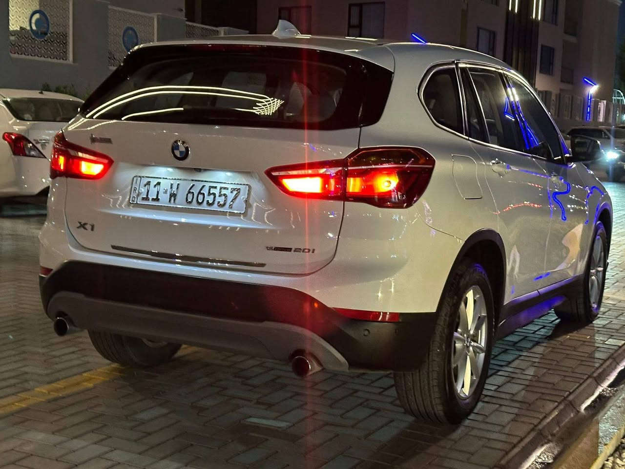 بي ام 
موديل 2019 
وارد خليجي 
رقم بغداد الجديد 
السيارة جديده 
مكان السيارة بغداد الكرخ 

السيارة وارد خليجي 

فول مواصفات عدا فتحه 

***********
