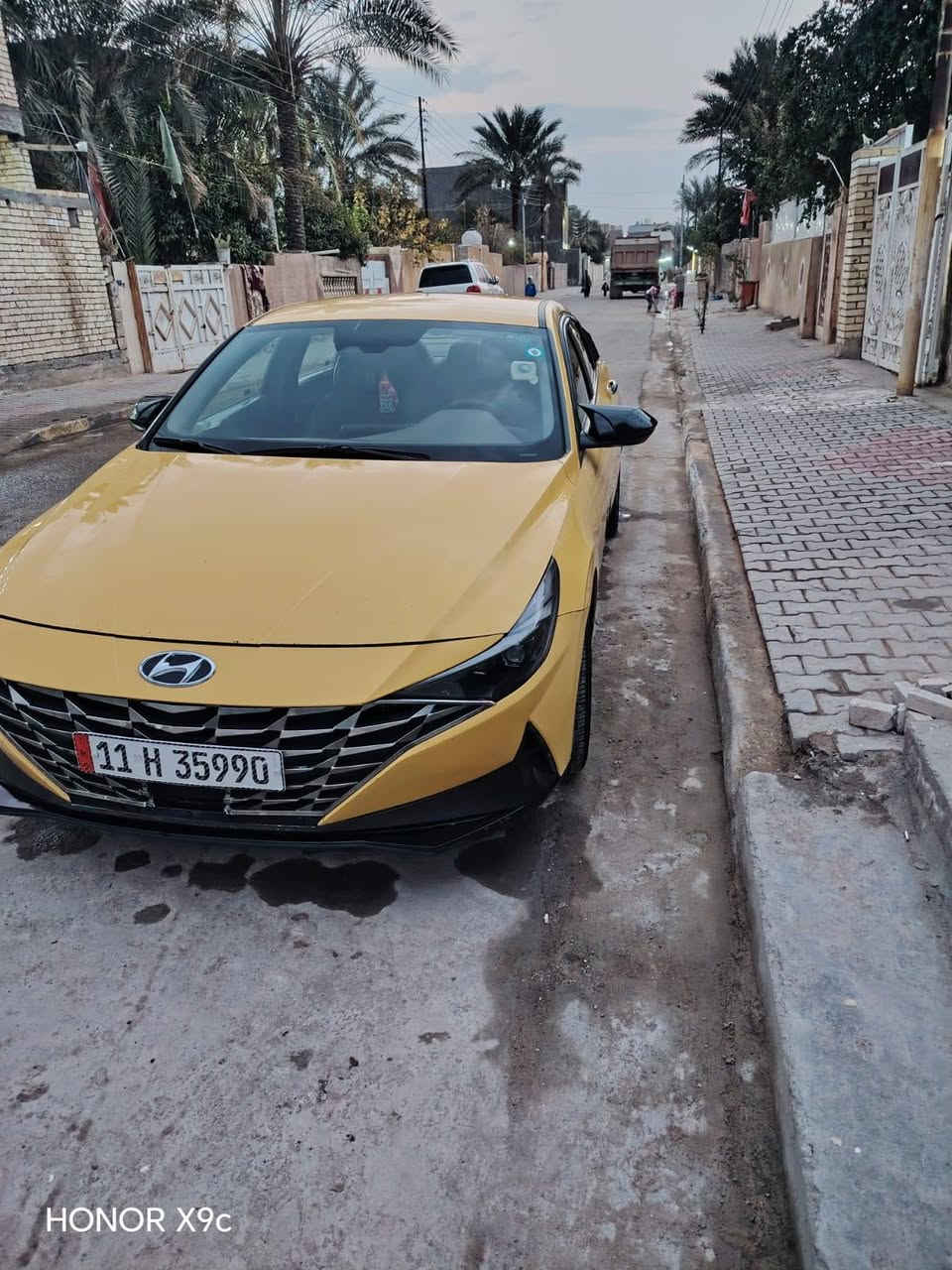 سلام عليكم النترة للبيع فقط 
موديل 2021
حداديه زينه
تخم تاير 
لايت زنون
منضومه غاز
حادثه بنيد مبدل
ماشيه 127
السعر 135 بيهه مجال
***********
