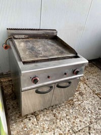 موجود غراض مطعم مستخدم نضيف كلش  للاستفسار واتساب 07739133533 مكاني بغ...