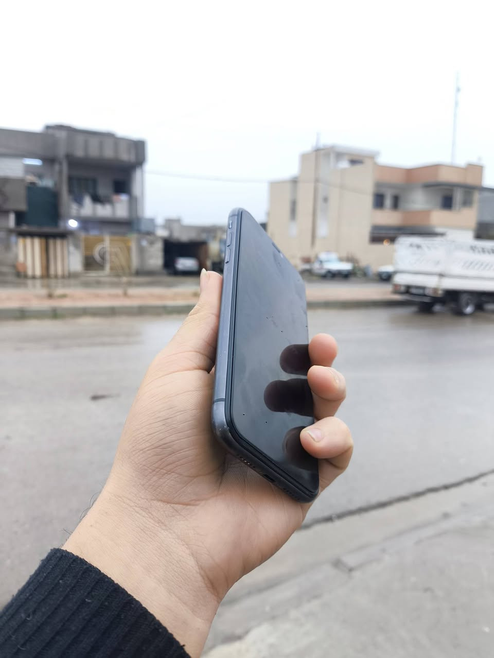 📱 ايفون 11 عادي
💾 الذاكرة: 64GB
🔋 البطارية: 100% (مستبدل أصلي)
📱 الجهاز: شغال بالكامل بدون مشاكل
📶 تك سيم: شغال طبيعي
📸 الكامرات: شغالات وتصويرهم حيل حلو
🔊 الصوت: شغال طبيعي وواضح
📳 الهزازات: شغالات
🖥 الشاشة: أصلي (ثلث خيارات) مستبدلة
🔐 الفيس آيدي: يحتاج برمجة
💰 السعر: 135 ألف قفله
📍 الموقع: موصل – الأيسر
📞 التواصل: خاص أو اتصال مباشر
***********
