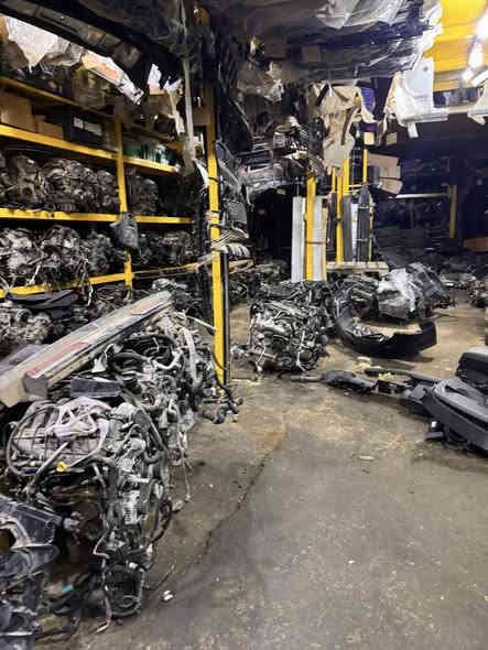 سلام عليكم توفر بك لايت ترافيرس جديد اصلي مو تجاري الابيض و الاحمر واغلب قطع الترافيرس و الاكاديا 2025 من راديترات ومراوح وباقي القطع للاستفسار ***********؟
***********
