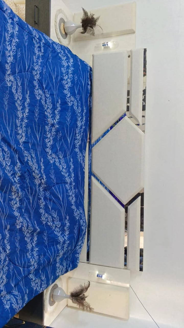 غرفه نضيفه جديده استعمال قليل ب600 وبيها مجال


**إذا كنت صاحب هذا الإعلان وتريد حذفه لأي سبب، رجاءا أرسل رسالة إلى الدعم الفني**