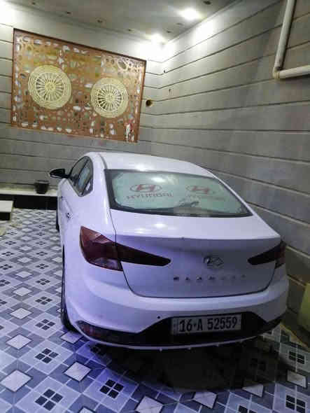 السلام عليكم للبيع فقط بدون مراوس خليجي
رقم قادسيه باسمي الجديد
موديل 19 
مكينه 2000 دوش بل باكيت
السيارة استخدام خاص
السياره جديده بيه فقط قطعه واحد تبديل جاملغ الأمامي بجهت العبري وباقي مكفول
تبريد ثلج
تخم تاير
حداديه كلها جديده
شاشه كبيره
سيارة جديدة جدا مكان السياره الدوانيه 
الاتصال والاستفسار *********** مكان السياره الدوانيه السعر ,,157,,, اني مكلف بنشر
