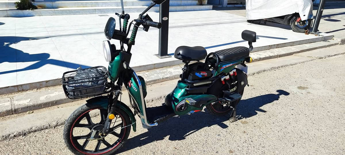 دراجة كهربائية شركة الماسة 5 بطاريات 
تواجد اربيل 
تواصل على الخاص او على الرقم ***********
