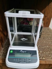 … اجهزة للبيع استخدام طالب دراسات عليا جدا قليل ونظافة الاجهزة 100‎%‎ ...