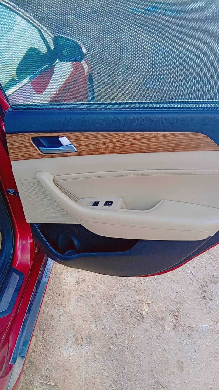 السلام عليكم سوناته 15فلو
مواصفات 1على1رقم واسط انكليزي 
جاملغ امبدل نفس اللون بدون حادث 
وارد امريكي مكينهGDi اعله فأء
تحكم استرن مانع انزلاق
رادارات امامي خلفي وجهتين السياره
بانوراما فتحه كامله 
كشنات كهربائي تدفئه كشنات وستيرن
دبل كزوز منضومة زنون عالي وناصي
بعد بيه هواي مواصفات
مكانه كوت مركز المدينة السعر 140وبيه مجال
للاستفسار اكثر ***********
