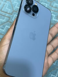 للبيع ايفون 13برو ماكس  ذاكره 256 جهاز كفاله  بطاريه 89  وتر الجهاز  ل...