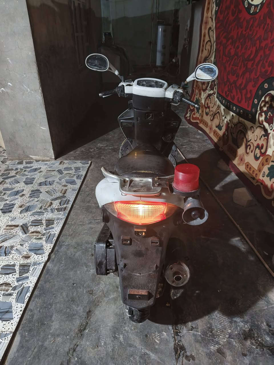 دراجه كايمكو  للبيع السعر 150 بيه مجال جديده كهربائيات كله شغاله مكفوله من كلشي عنواني الرمادي شارع 20 للاستفسار على رقم ***********
