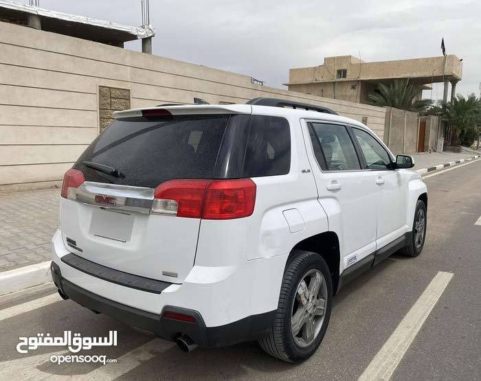 جمسي تيران ٢٠١٢ رقم بصره بأسمي محرك ٦ سلندر بيها المدكر عكس السايق بي معجون وصبغ وباب الصدر بي صبغ والباقي مكفول من الصبغ السعر ١١٥ مكان السياره البصره الجنينه شارع البهو ***********
