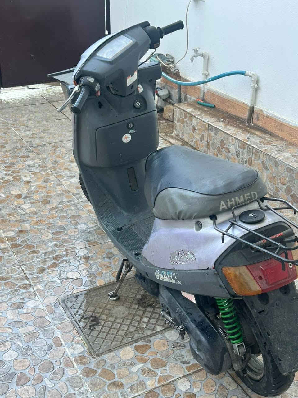 دراجة ياماها 60 نضيفة محرك مامفتوح كابريتر بلادي صالصنه بلادي كلشي بي بلادي مابيها اي عيب الدراجة نكره سلف المحرك ماله نشط والكهربائيات كله شغال كيج بانزين شغال وسرعة الدراجة اخو الجديد السعر 
350 وبي مجال للتواصل واتساب *********** مكاني كركوك
