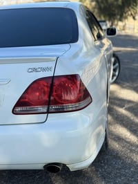 كراون • مقاعد لكزس • ١٨٢٠٠٠