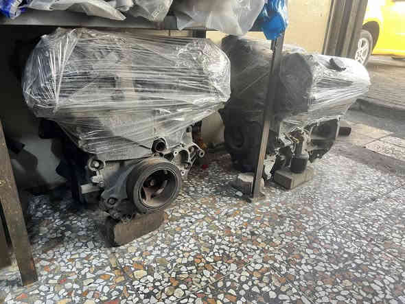 السلام عليكم من رخصت الأدمن المحترم✨
 تم توفير جميع المحركات وقطع الغيار 
للسيارات:(اكسبلور-ايدج-تورس-فيوجن-فوكس-فستا-اسكيب-موستنك)
العنوان:بغداد/الطالبية/قرب جسر الطالبية
للتواصل:*********** واتساب
يوجد توصيل جميع المحافظات
