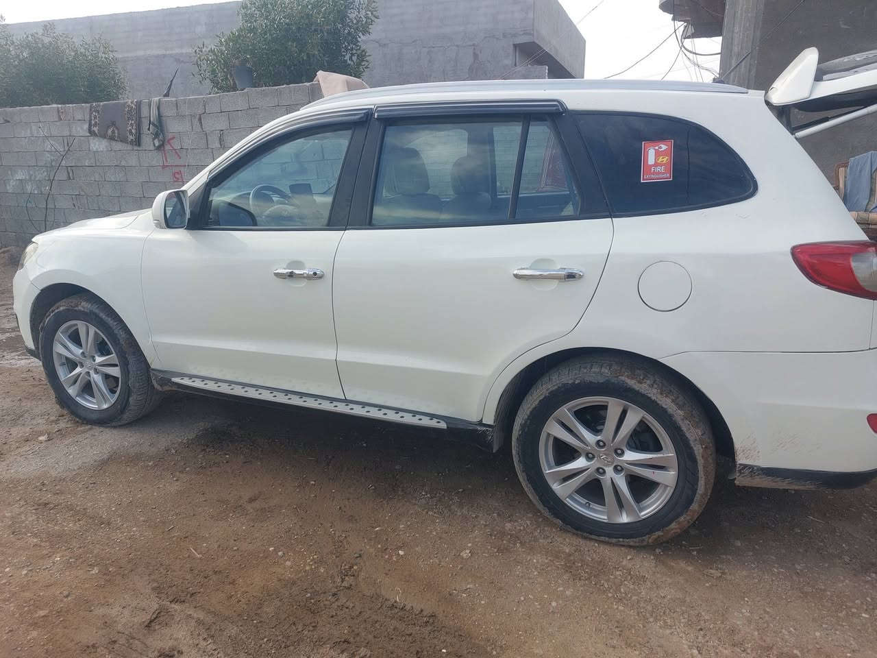 سنتافيا موديل ١١خليجي سته سلندر محرك بي تبخير بدون صرف تبريد شغال  صبغ عام بيه ضربه صفحه السايق للبيع او مراوس حسب سعر ٩٥ بيه مجال مكان بغداد المعامل  ***********
