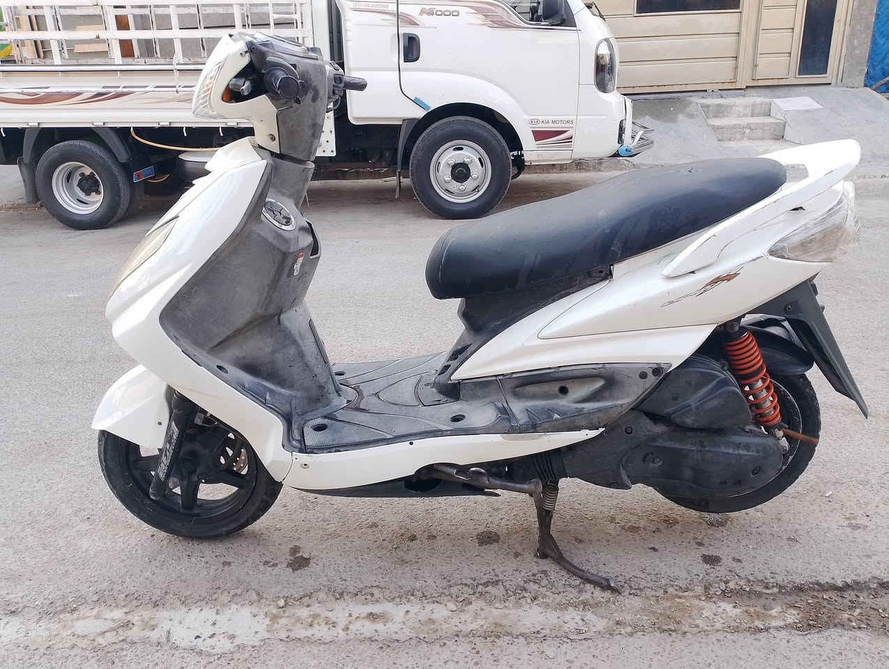 السلام عليكم سكنس فحل نوزل خطين مكينة ناعمة كلة بلاد وشغال (750)بلديات ***********
