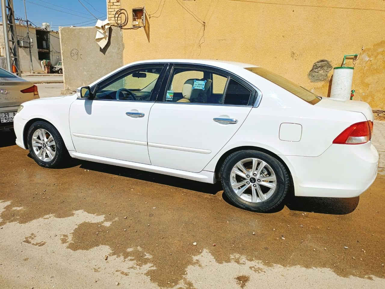 سلام عليكم سياره كيا وبتما موديل ٩كفال عام  بيه فقط جاملغ امامي مكان كوت حي الجهاد الرقم  ***********
