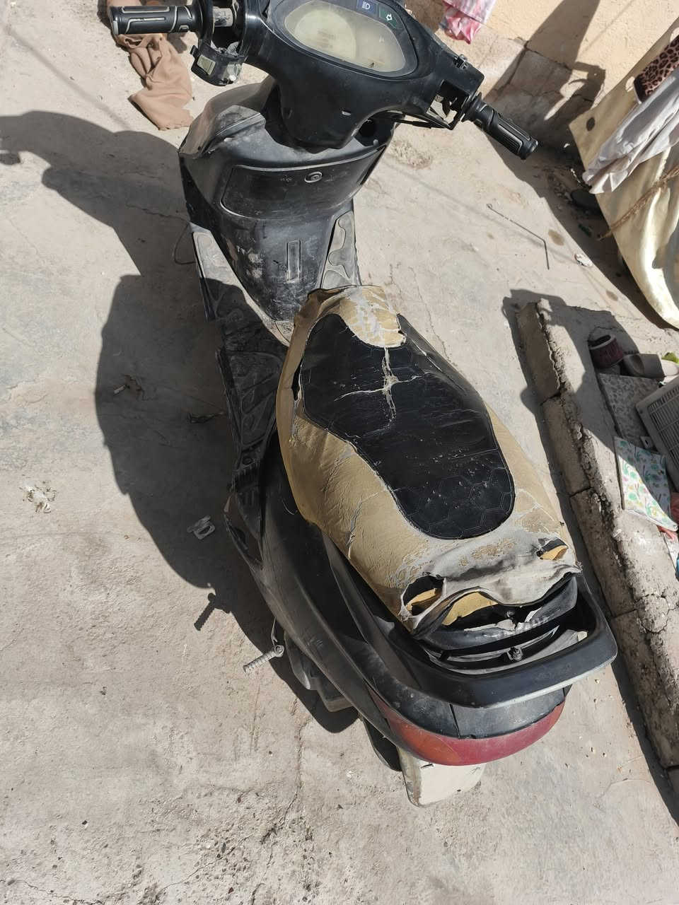 فراشه للبيع  فقط هندر تشتغل  بيها خيط بخار   بدون جوزة وبدون بريك گدام وبدون لايت  سعرها 300 وفيها مجال كلش بسيط   مكاني نجف كوفه 17تموز


**إذا كنت صاحب هذا الإعلان وتريد حذفه لأي سبب، رجاءا أرسل رسالة إلى الدعم الفني**