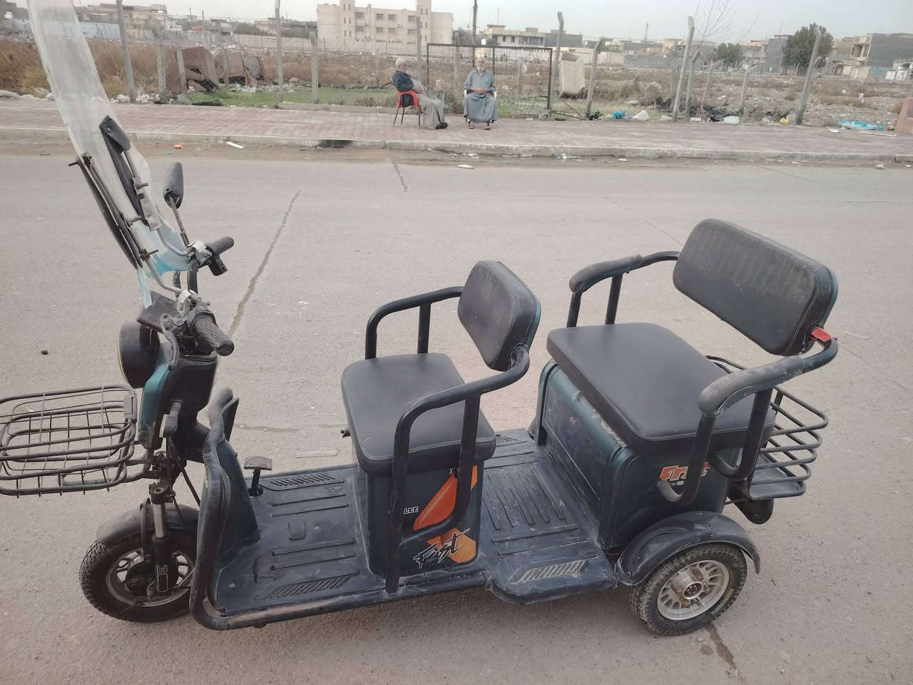 السلام عليكم دراجه على الشحن اخت الجديده المكان محموديه السعر مليون وبيها مجال ***********
