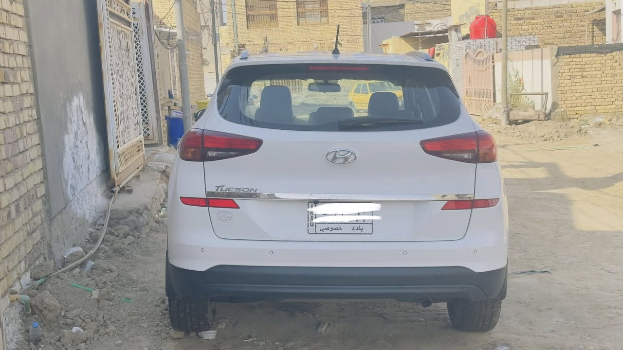 توسان 2020 خليجي 
دخول ذكي
بصمه أبواب وتشغيل
شباك لكز
اشاير لكزز
داخل صاج 
شحن وايرليس
كامره خلفيه دواره 
حساس خلفي
رقم بغداد باسمي 
لايت خمس عدسات
تحويل مباشر 
اتصال
***********
