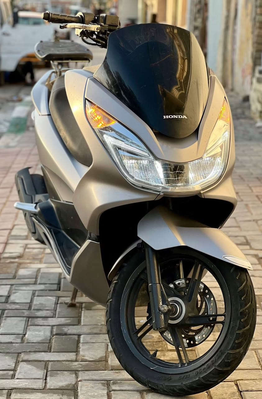 بي سي اكس جيل ثاني موديل 2018
ماشيه 19 دراجه بحاله الوكاله نضيفه كفر ومكينه 

مكاني بغداد المدينه للاستفسار ‭0770 565 2842‬
