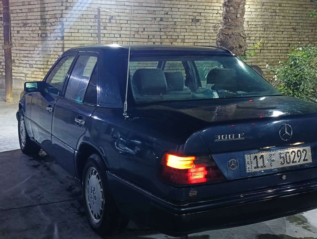 مارسدس دب موديل 89
رقم بغداد باسمي سنويه جديده 

مكينه محور 3000

كهربائيات كله شغاله تبريد 
قواعد دبلات سليمه 
مكانه كربلاء الحسينيه 

السعر 55

***********
