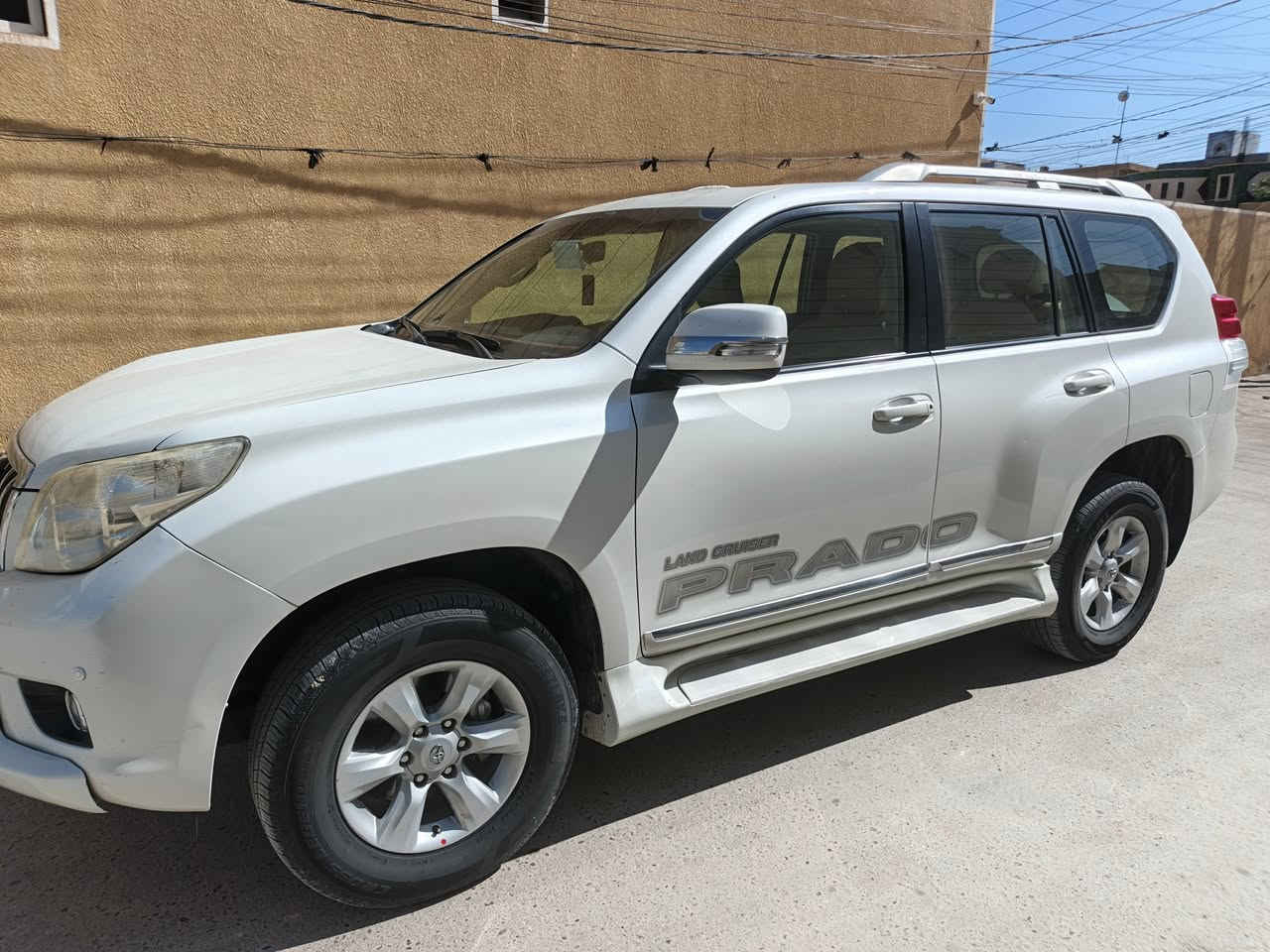 برادو 2010 سته سلندر دبل تانكي سبير تعليك فول مواصفات مكفوله جديدة جداً ماشيه 149 قطعه نادره بالنظافة على وضع الشركه شرط حتى جامتها الاماميه مال الشركة رقم بغداد دولي السعر 265 وبيها مجال مكان الدجيل للاتصال ***********
***********
