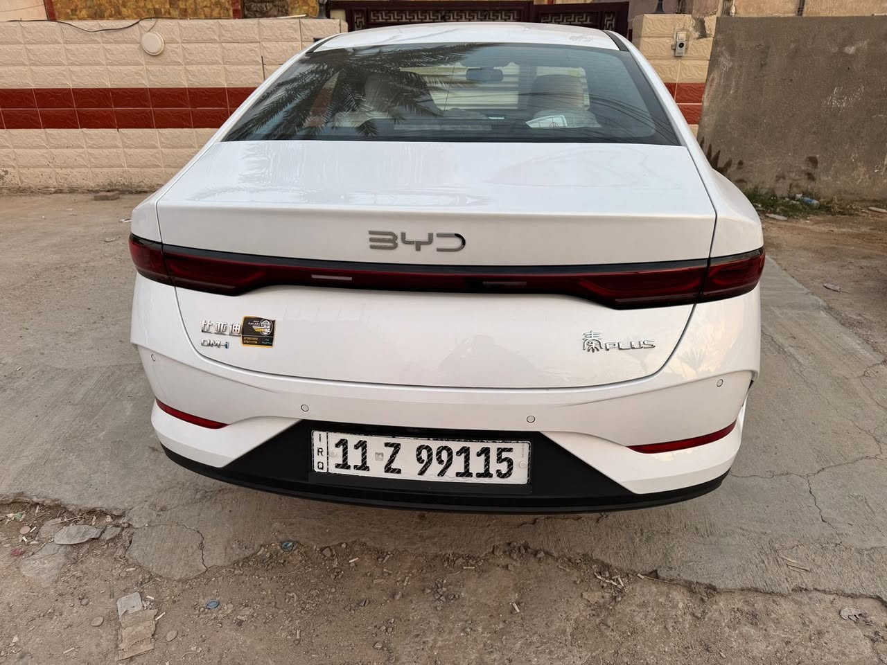 السلام عليكم 
Byd جن بلاص 
زيرو السياره ماشيه خمسه  الف فقط
سياره مكفوله  
داخل ابيض حوضيات  وشاحنه  ومبدل دهن جديد  
كامله مكمله السياره 
السعر 18600 وبيه مجال قليل 
مكاني بغداد شارع فلسطين 
***********
