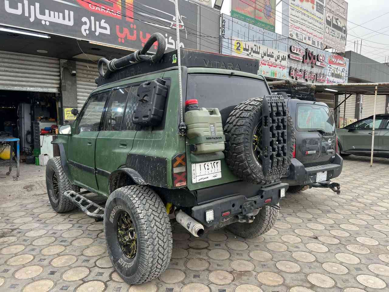 سلام عليكم  سزوكي فيتارا  ٩٣ سياراه محدثه ومرفعه ما اعتقد اكو اختها بهيج تعديل ومصبوغه صبغ محبب اصلي دبل سبيسر محرك بلاد كير عادي فور ويل شغال كهرباء كلها شغاله سستم صوت اصلي بيها وشاشه  رقمها نجف مشروع وطني  راعيها بالناصريه شرط يحول   للعلم  سياره كلها شغل ايدي من كل تزويد وترفيع وصبغ  محلي بالزعفرانيه اي استفسار اني بالخدمه السعر ٥٠ بيها مجال مكاني الزعفرانيه قرب الفلكه ***********
