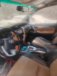 تويوتا فورتشنر ٢٠٢٠ محرك ٦سلندر بصمة فورويل رقم بغداد دولي للاتصال 077...