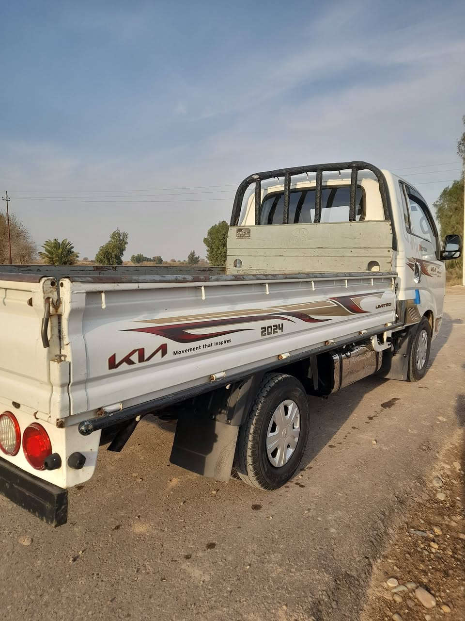 سلام عليكم
#للبيع 
كيا بنكو موديل 2014
مكفوله من الضربه والصبغ  
كير محرك اكسل شاصي كفاله
تدفئه تبريد كله شغال 
رقم ديالى انگليزي 
تحويل مباشر 
سنويه لل2031
السعر   (110)  وبيها مجال 
العنوان صلاح الدين -قضاء الضلوعيه 
للاستفسار ***********
