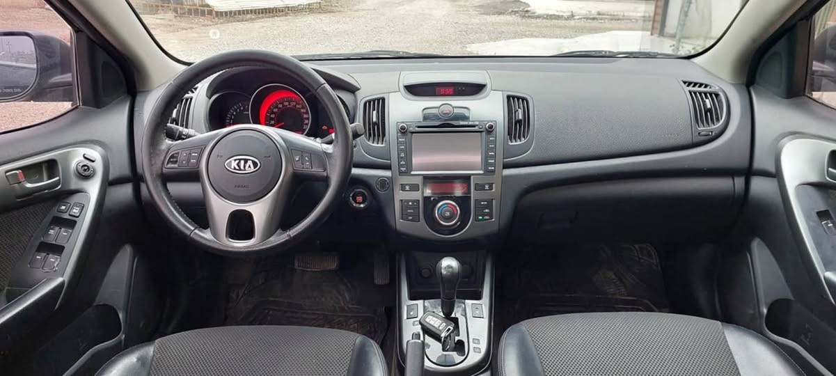 بەناوی خودای بەخشندەی میهرەبان
کیا سیڕاتۆ بۆ فرۆشتن
مۆدیل ٢٠٠٩ ڕەشی قەتران
فول فول مواسەفات 
گێڕ ئۆتۆماتیک و عادی 
سوکان ڤۆلیوم و تەلەفۆن
کوشن جڵد و هیتەر 
بەسمەو شاشەو حاسە 
سڵاید و تەرتیبات هەمووی بەشەرت 
ئاخر مەسرەفی کراوە 
هەموو گیانی بەشەرت دەفرۆشم 
یەک دینار مەسرەفی تێدا نیە 
هەیکەلی زۆر جوانەو لوسە 
چوار تایەو ویلی زۆر جوان و نوێی لەژێرە
گێڕ و مەکینەو هەموو شتی بەشەرت
سەقفی بێ شوختو چاڵو بێ بۆیاغ 
بەکورتی و پوختی ماڵی دۆستە بۆ ڕاگرتن 
سعری ٥١ و معامەلە
 شوێن ڕانیە ..
ژ.م. *********** یان ***********
کۆڕەک واتس ئەپی لەسەر 
مەسجیش کراوەیە.. رانية, السليمانية
