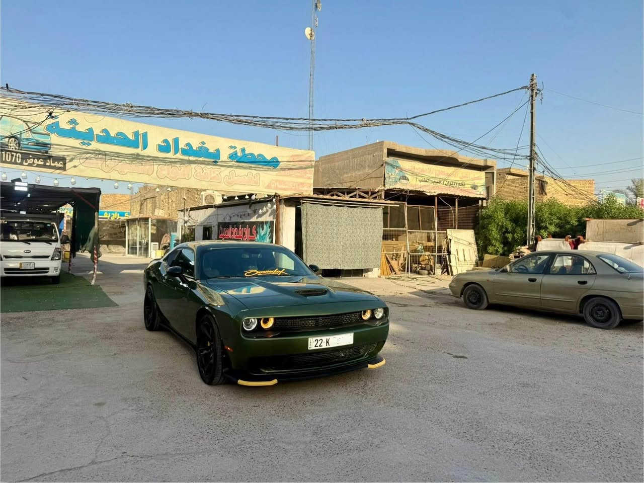 تشالينجر 2021
سوبر تراك باك اللون زيتوني
المحرك GT3.600
2 ويل فول عدا الفتحة
ماشية 45 
حادثها سرقة بجم
تخم تاير جديد
التايرات الخلفية تو سايز 315
الويل 20
كير مكينة التبريد مكفول
شاشة كبيرة كار بلاي
كراسي جلد كهرباء حار وبارد
شفتات ستيرن
مكاني بغداد 
*********** واتساب بغداد, العراق
