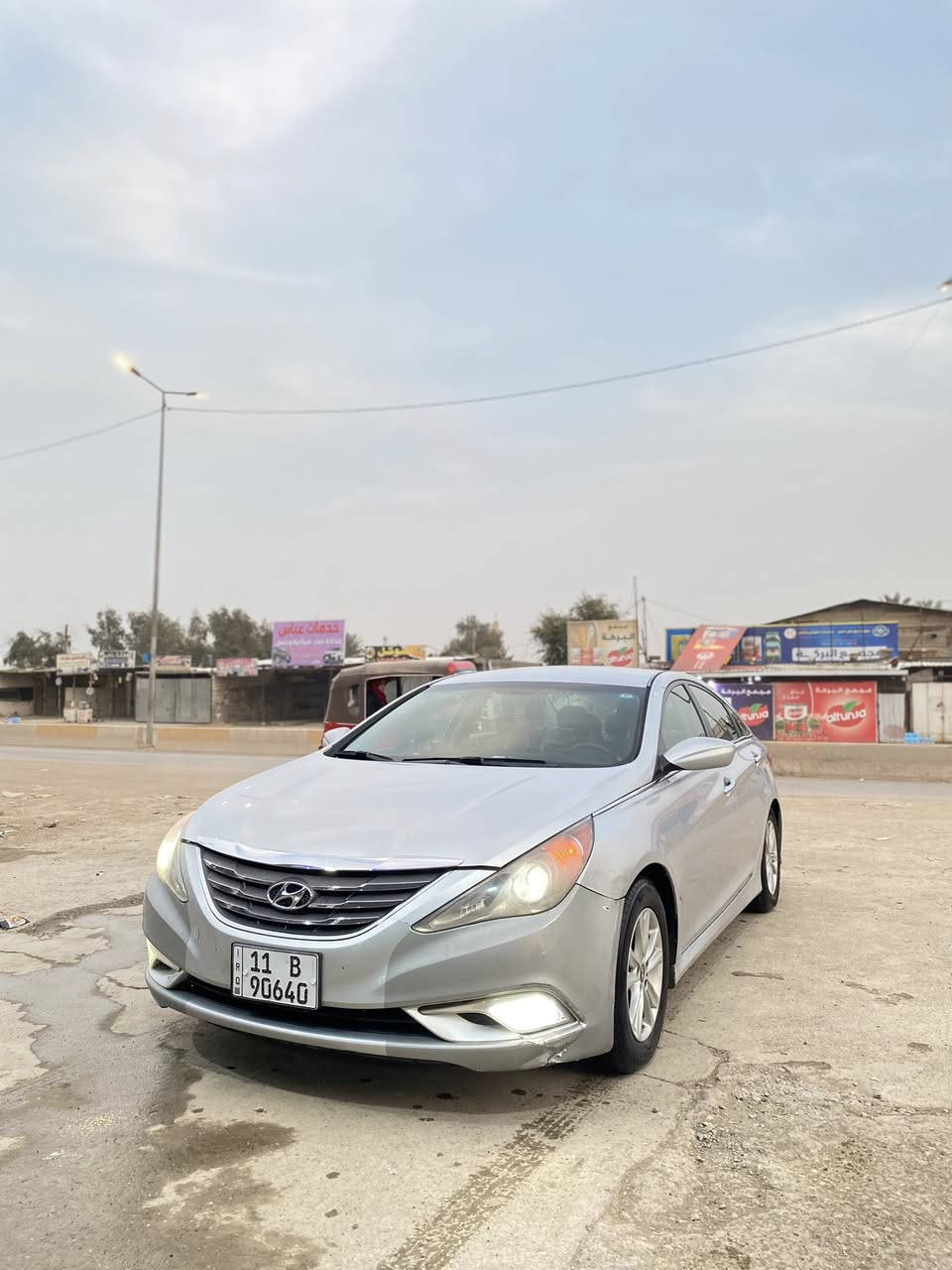 السلا عليكم
سوناتا 2014
وارد امريكي
رقم بغداد
السياره بسمي تحويل ثاني يوم
سياره حلوه وخير من الله 
ماشيه 84ميل
ضررهة جاملغ عكس السايق وبنيد الجاملغ مبدل اصلي وبنيد بس مصبوغ 
صور السونار موجوده
كير مكينه كله مكفول
مواصفات معروفه نص
السعر:118وبيه مجال قليل 
المكان:بغداد الراشديه
الاستفسار:***********
