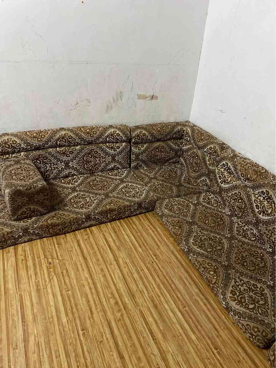 كعده كوتيه ربل للبيع 
٢مقاعد كبار 
٢ وسط 
٢ زوايا 
السعر 135 . البصرة, العراق


**إذا كنت صاحب هذا الإعلان وتريد حذفه لأي سبب، رجاءا أرسل رسالة إلى الدعم الفني**