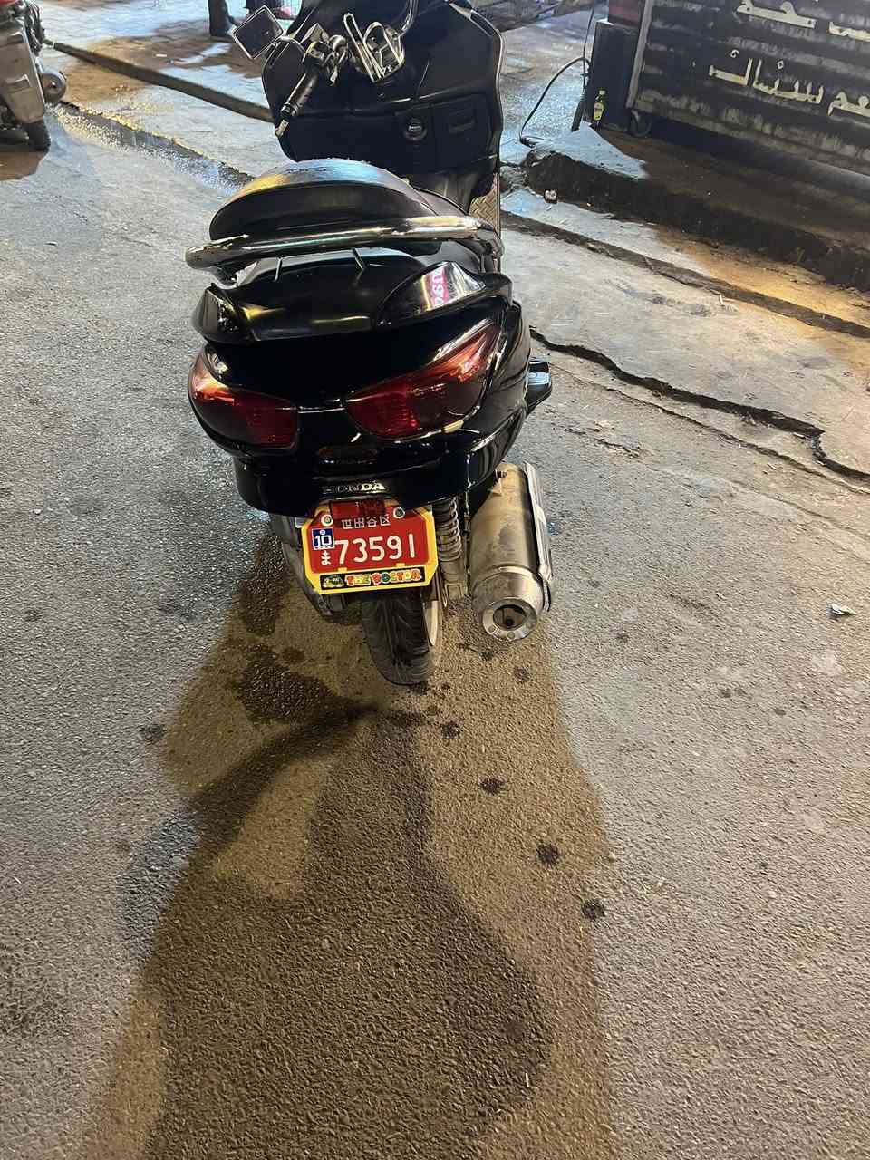 سلام عليكم 
فورزه 08 كير 
3 وضعيات قياده 
6 نمر 
الدراجه كامله مابيها نقص 
جديده وعله ايدي 
تجي وتشوف بعينك 
مكاني الصليخ 
سعرها مليون و 100 وبيها مجال 
***********
