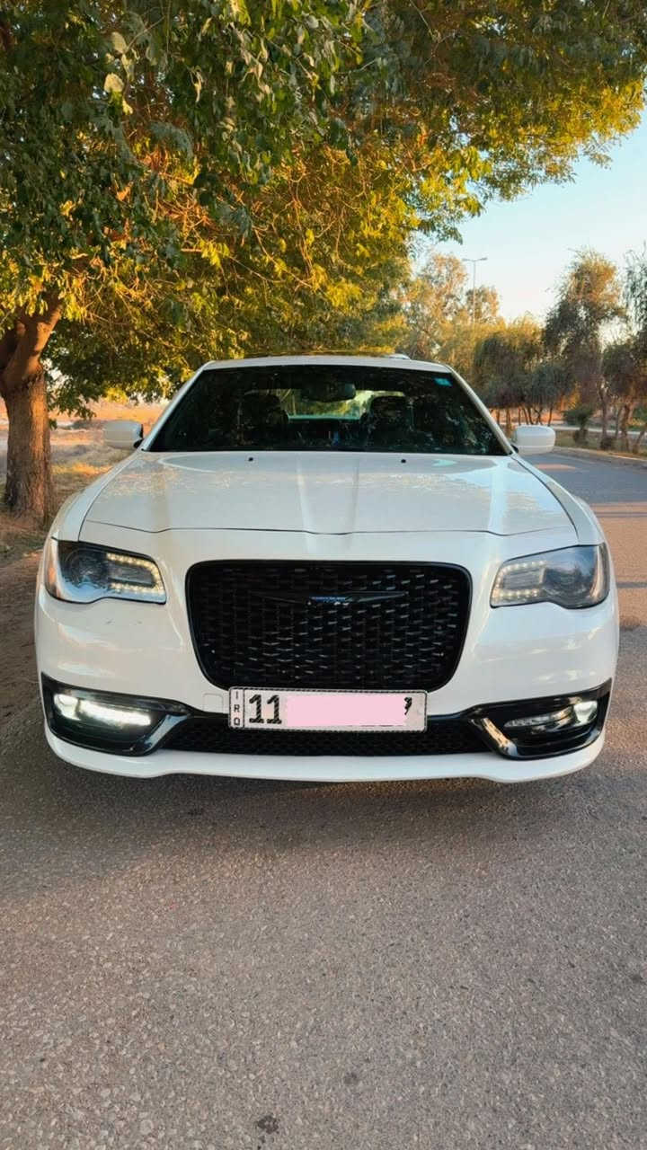 السلام عليكم اوباما 2014
فول مواصفات S محدثة 22 
ماشيه 163 حقيقي شرط الفحص 
رقم بغداد بااسمي ومواصفاته معروفه 
فتحه 
شفتات 
كروس 
بك لايت سموك
كير مكينه مكفول على فحص 
ادامه جديده
    ***********📞 مكاني بابل
