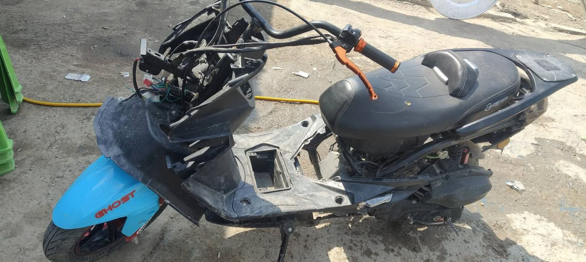 السلام عليكم دراجه للبيع سعرها 100 قفل مكانها ديوانيه ***********
